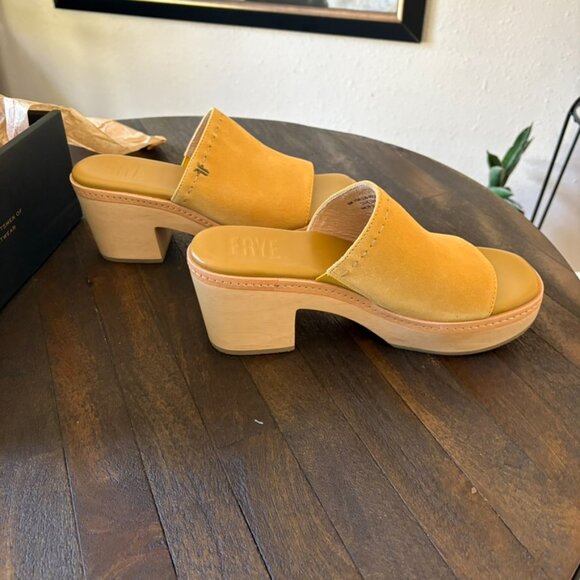 Frye Hazel 2 Slide, Marigold 8 - Picture 5 of 7